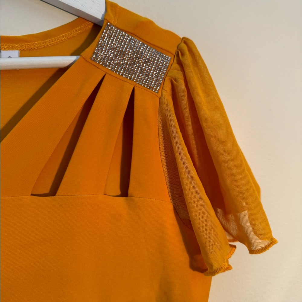 Women's Blouse – Polyester & Spandex Blend | Size M